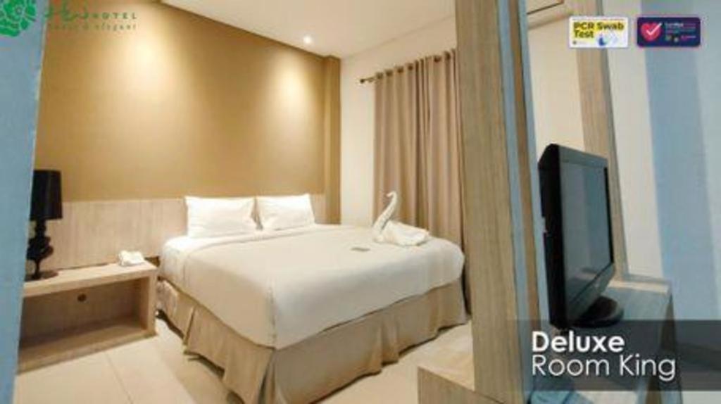 Hw Hotel Padang Esterno foto