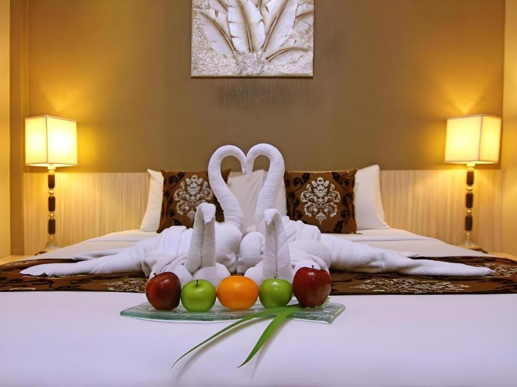 Hw Hotel Padang Esterno foto