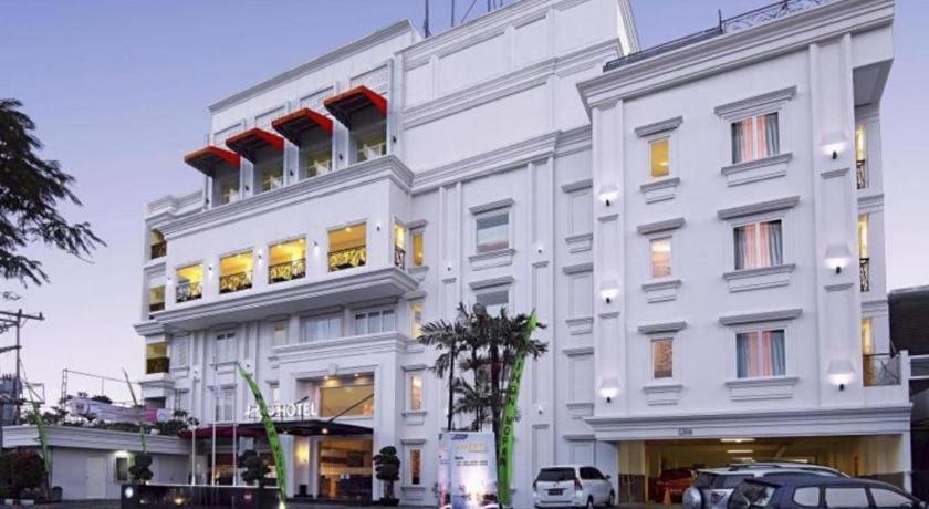 Hw Hotel Padang Esterno foto