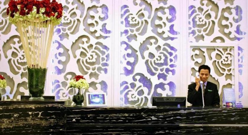 Hw Hotel Padang Esterno foto
